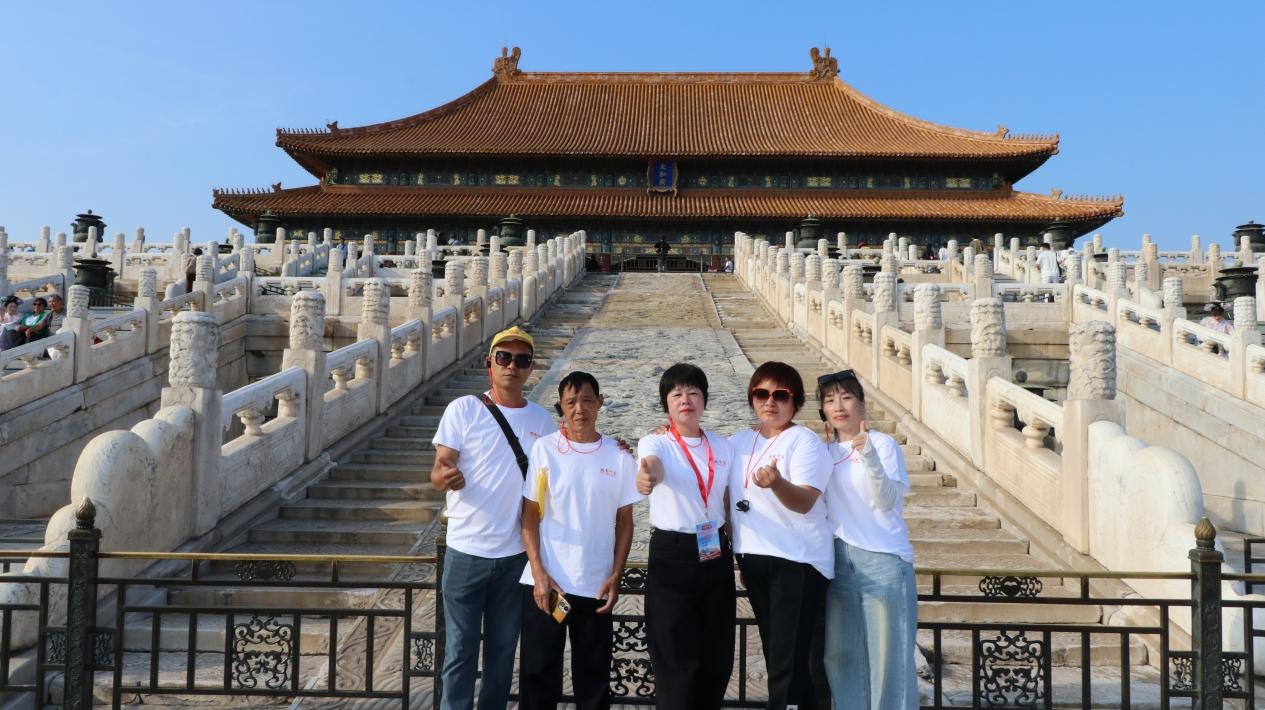 图片 10 图片 10